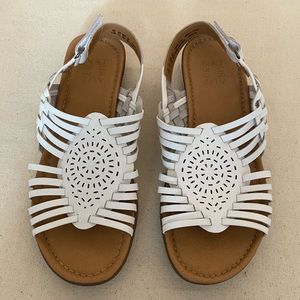 Naturalizer white sandals